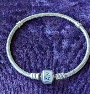7" Pandora Classic Signature Snake Bracelet With Iconic Barrel Clasp